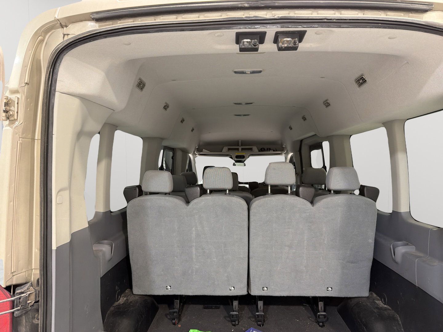 Used 2017 Ford Transit 350 XLT RWD image 10