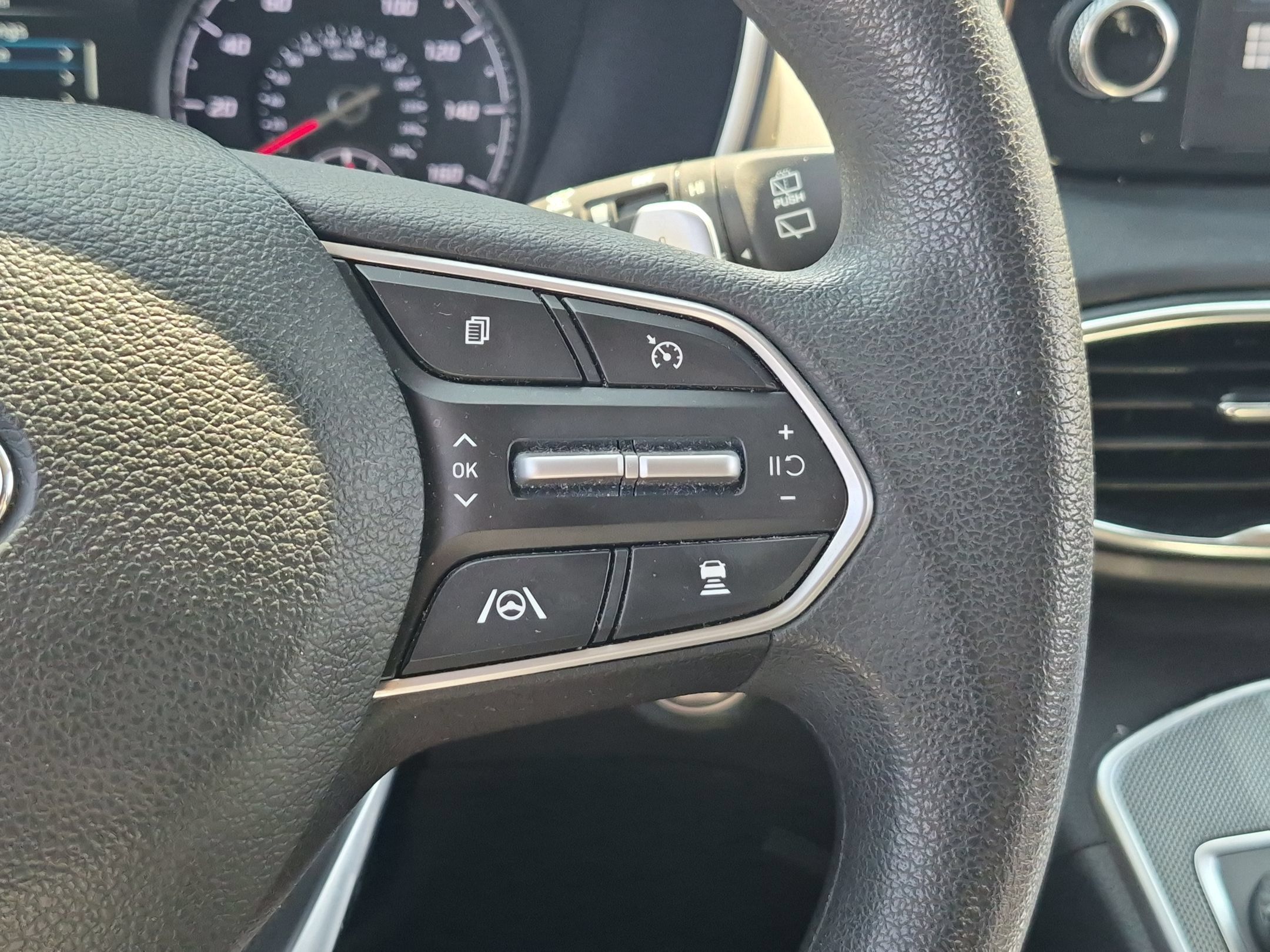 Used 2022 Hyundai Santa Fe SEL w/ Cargo Package AWD/4WD image 17