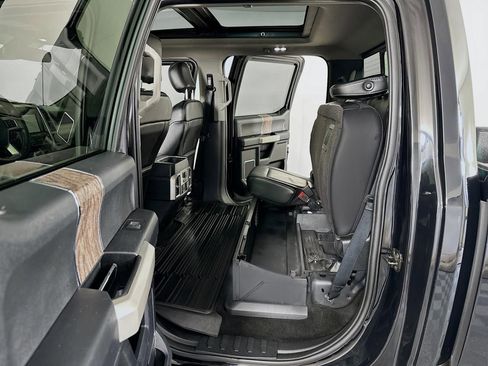 Used 2018 Ford F350 Lariat w/ Lariat Ultimate Package image 35