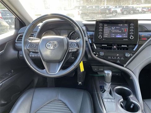 Used 2024 Toyota Camry SE image 15