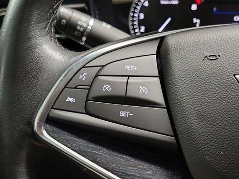 Certified 2023 Cadillac XT5 Premium Luxury FWD image 22