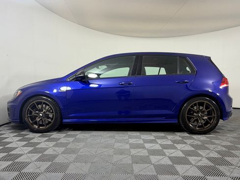 Used 2017 Volkswagen Golf R 4-Door AWD/4WD image 2