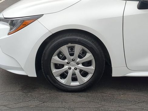 Certified 2025 Toyota Corolla LE image 7