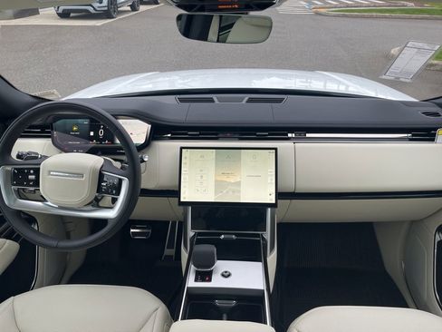 New 2026 Land Rover Range Rover SE AWD/4WD image 21