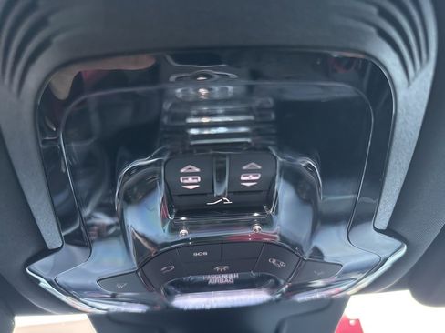 Used 2023 Alfa Romeo Stelvio Ti image 42