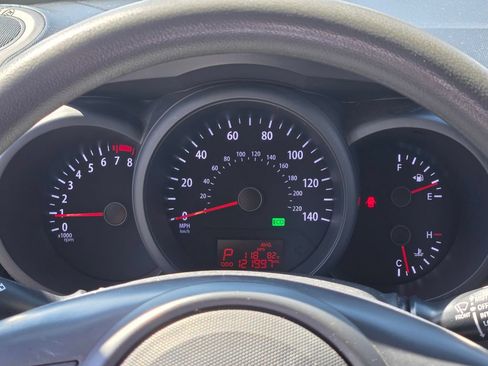 Used 2012 Kia Soul FWD image 36