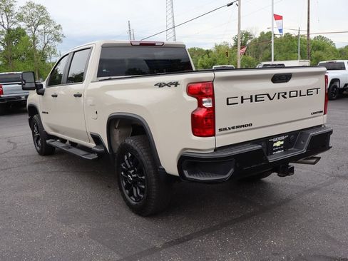 Used 2026 Chevrolet Silverado 2500 Custom w/ Custom Value Package AWD/4WD image 3