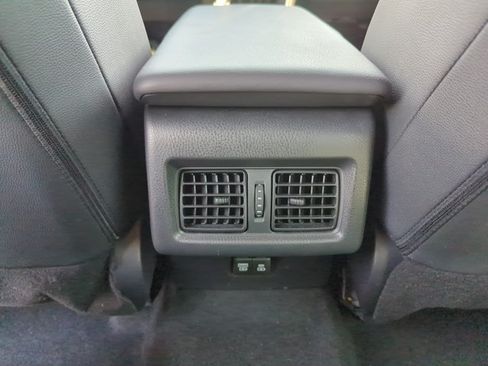 Used 2025 Toyota Camry SE FWD image 24