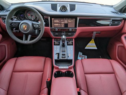 New 2026 Porsche Macan S image 22