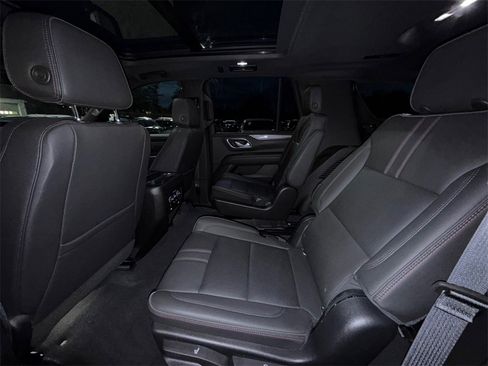 Used 2021 Chevrolet Tahoe RST w/ Luxury Package image 23