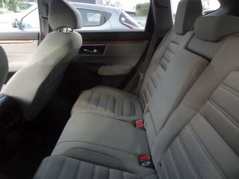 Used 2018 Honda CR-V EX image 9