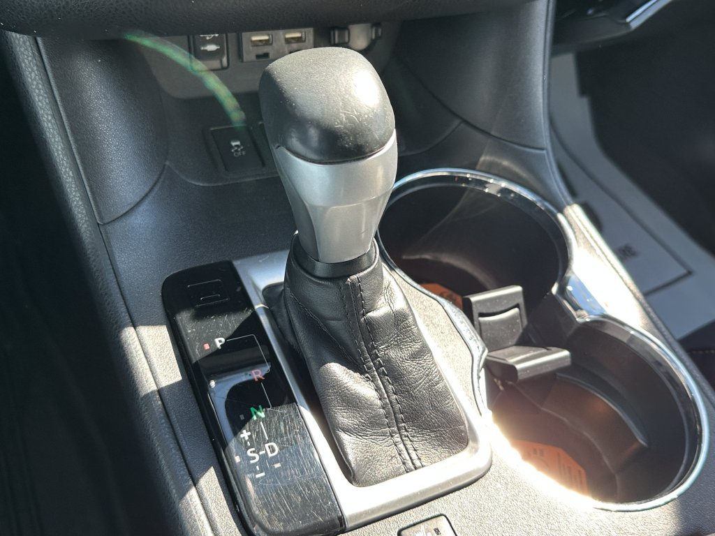 Used 2019 Toyota Highlander XLE FWD image 26