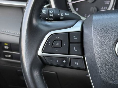 Used 2024 Toyota Highlander XSE image 14