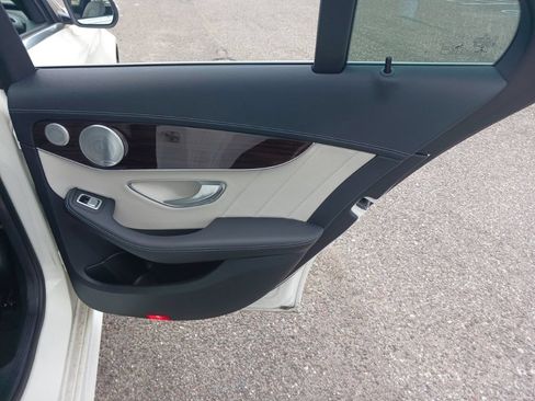 Used 2015 Mercedes-Benz C 300 4MATIC Sedan image 20