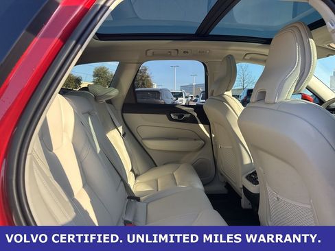 Certified 2023 Volvo XC60 B5 Ultimate w/ Climate Package image 13