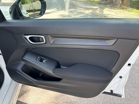 Used 2025 Honda Civic Sport image 30