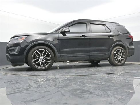 Used 2016 Ford Explorer Sport w/ Equipment Group 401A image 39