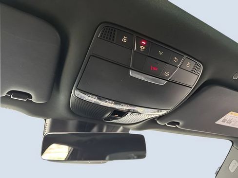 Used 2022 Mercedes-Benz GLC 300 4MATIC image 26