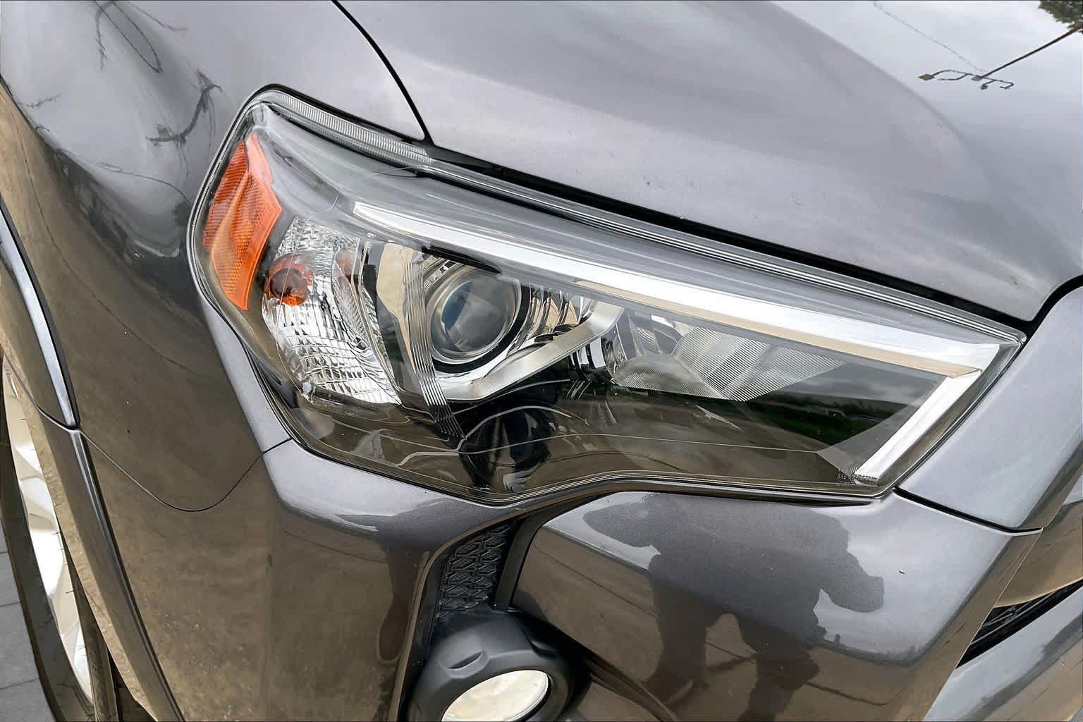 Used 2019 Toyota 4Runner SR5 Premium RWD image 24