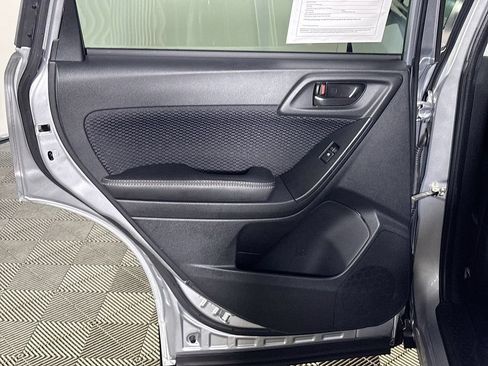 Used 2018 Subaru Forester 2.5i Premium w/ Popular Package #3A AWD/4WD image 19