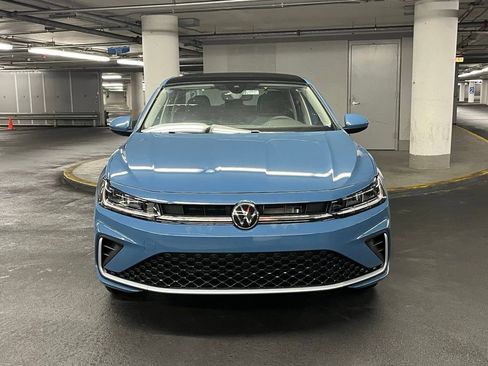 New 2025 Volkswagen Jetta SE image 30