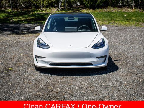 Used 2022 Tesla Model 3 Standard Range RWD image 2