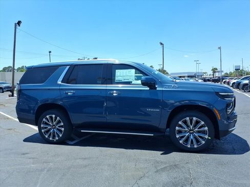 New 2026 Chevrolet Tahoe High Country AWD/4WD image 2