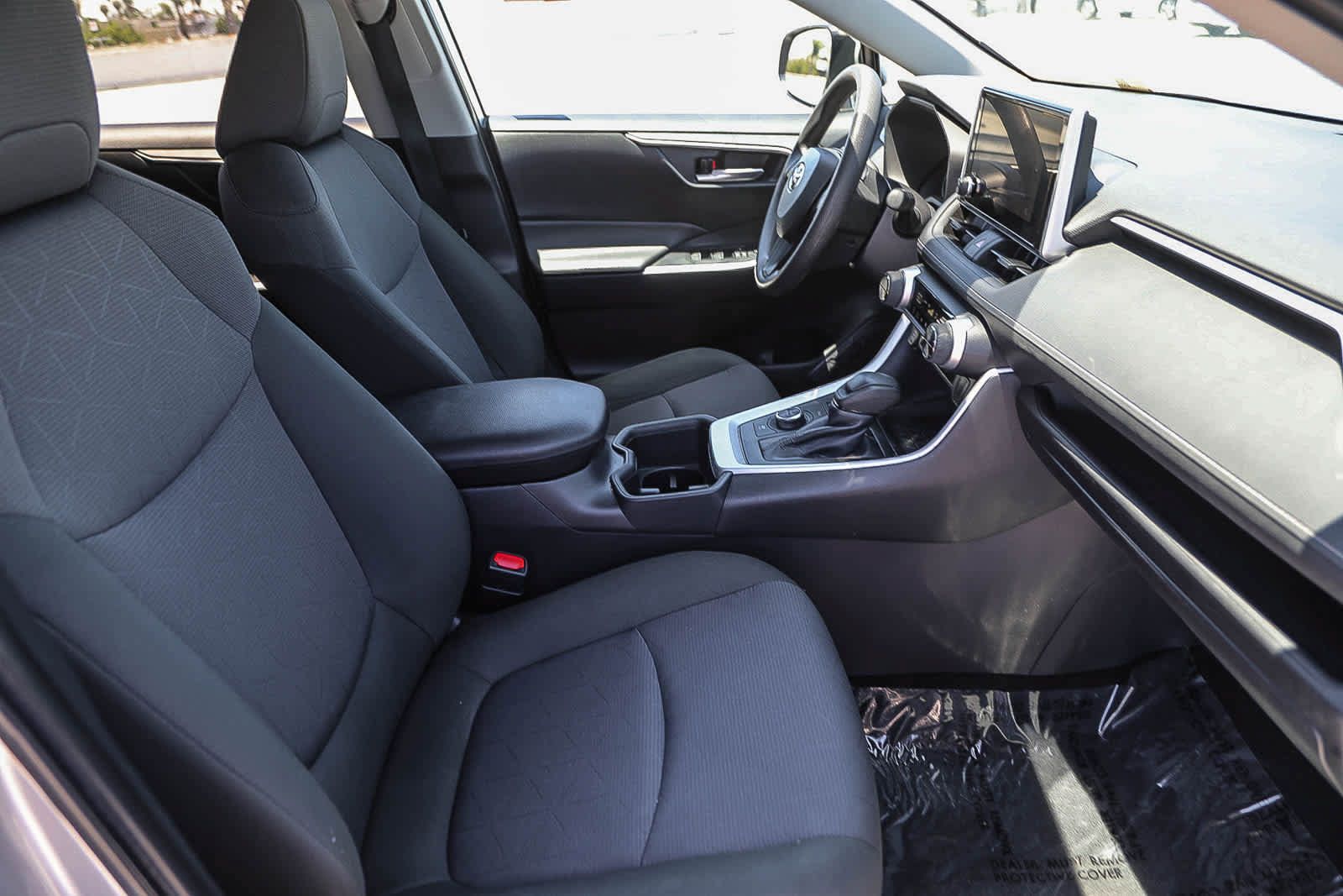 Certified 2025 Toyota RAV4 XLE AWD/4WD image 15