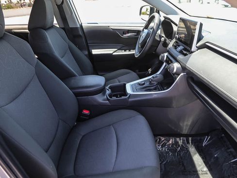 Certified 2025 Toyota RAV4 XLE AWD/4WD image 15