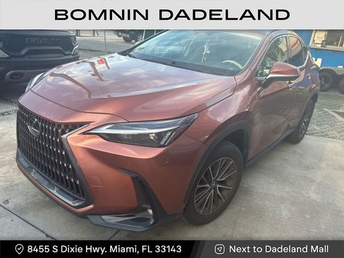 Used 2025 Lexus NX 250 FWD image 1