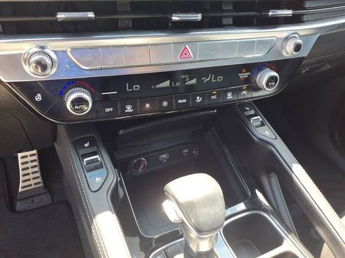 Used 2024 Kia Telluride SX Prestige X-Pro AWD/4WD image 23