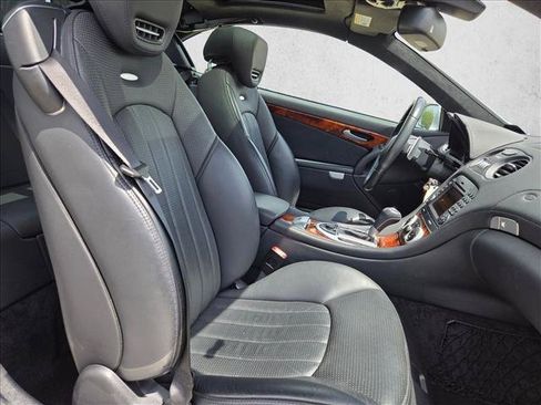 Used 2011 Mercedes-Benz SL 63 AMG image 18