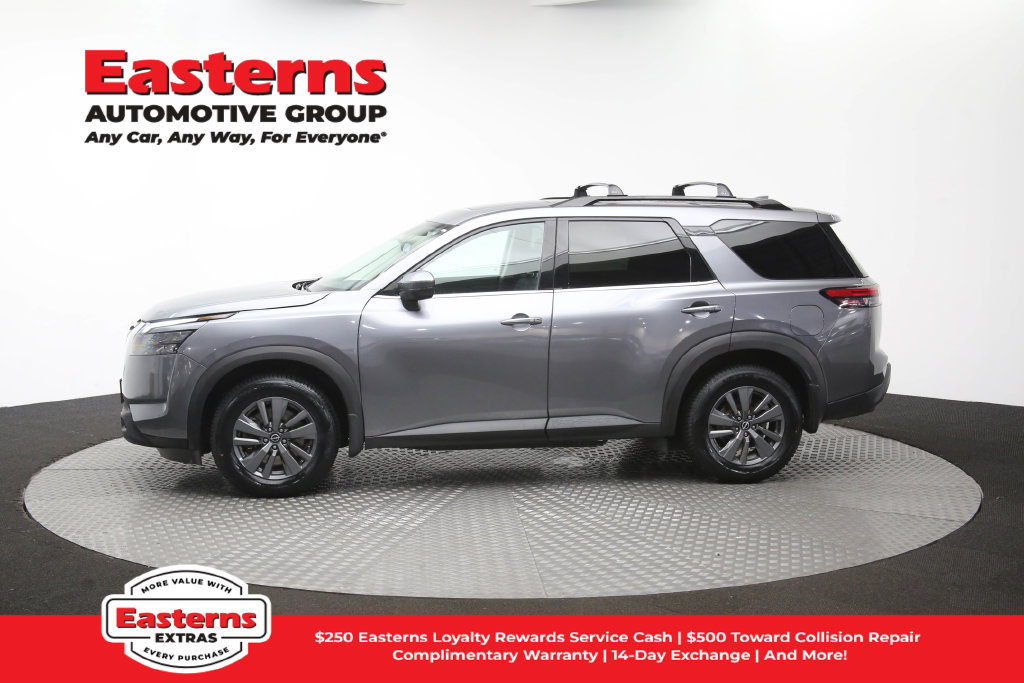 Used 2023 Nissan Pathfinder SV w/ SV Premium Package AWD/4WD image 64