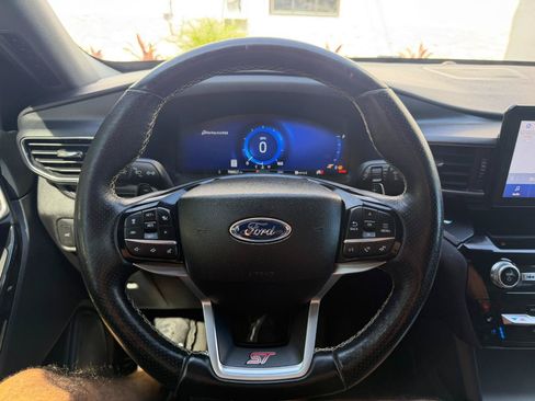 Used 2022 Ford Explorer ST w/ Equipment Group 401A AWD/4WD image 30