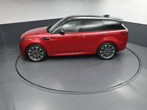 Used 2025 Land Rover Range Rover Sport Dynamic SE AWD/4WD image 32