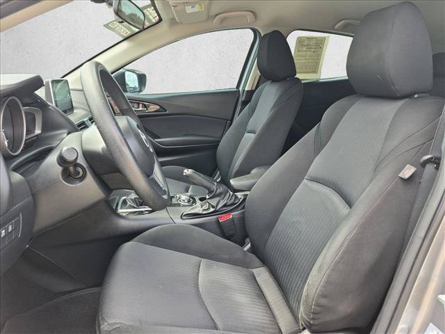 Used 2016 MAZDA MAZDA3 i Sport FWD image 16