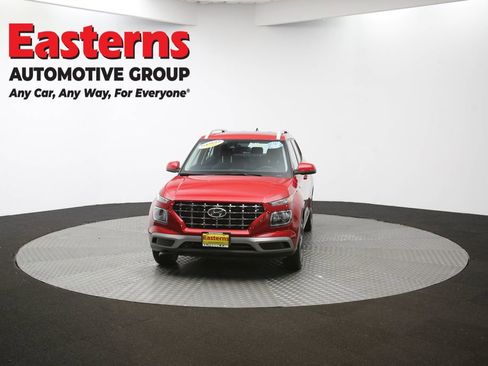 Used 2022 Hyundai Venue SEL image 52