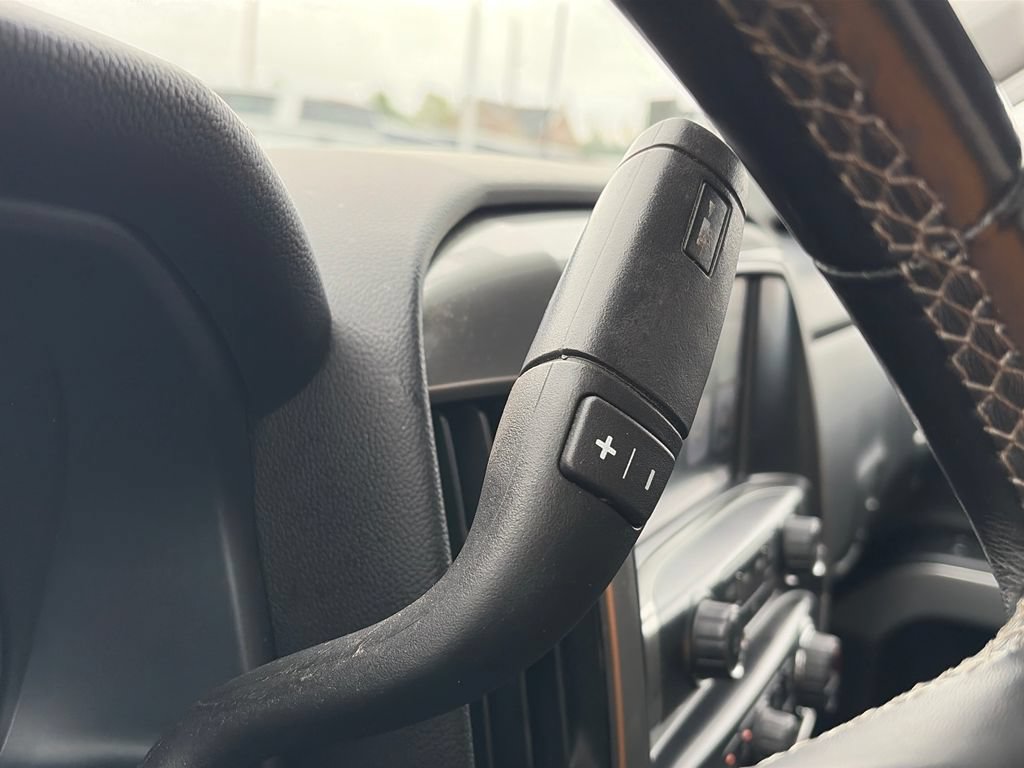 Used 2018 Chevrolet Silverado 1500 LT w/ All Star Edition AWD/4WD image 22