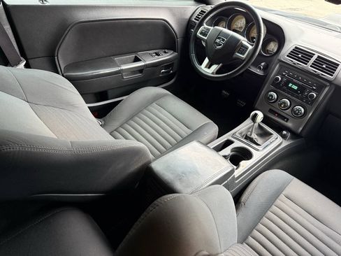 Used 2013 Dodge Challenger R/T RWD image 16