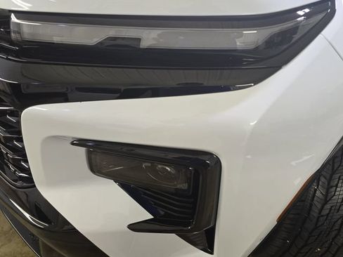 New 2026 Chevrolet Traverse RS w/ LPO, Floor Liner Package AWD/4WD image 34