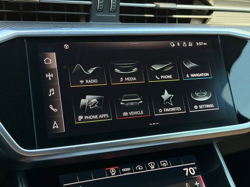 Used 2021 Audi RS 6 w/ Executive Package AWD/4WD image 26