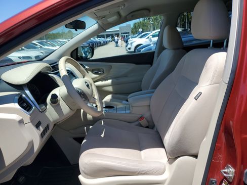 Used 2016 Nissan Murano SV image 8