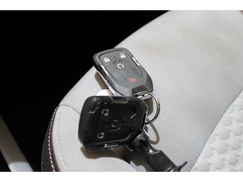 Used 2020 GMC Terrain SLE w/ Driver Convenience Package image 26