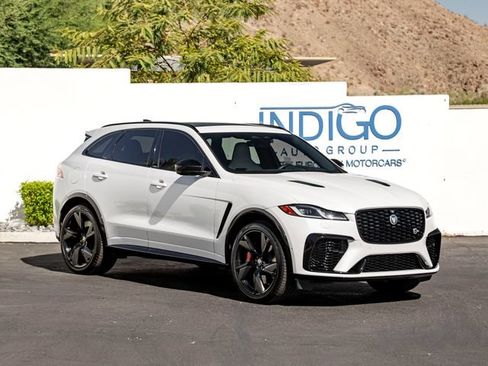 Used 2024 Jaguar F-PACE SVR AWD/4WD image 4
