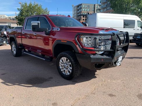 Used 2020 GMC Sierra 2500 Denali w/ Denali Ultimate Package AWD/4WD image 1