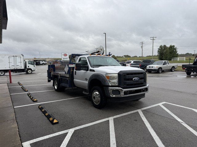 Used 2011 Ford F550 4x4 Regular Cab Super Duty w/ Payload Upgrade Pkg image 4