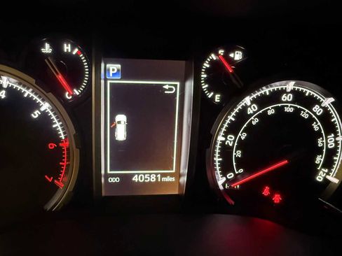 Certified 2023 Toyota 4Runner TRD Off-Road Premium image 39