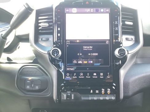 New 2026 RAM 2500 Tradesman AWD/4WD image 12
