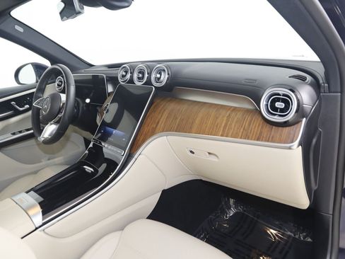 Used 2023 Mercedes-Benz GLC 300 4MATIC w/ Pinnacle Trim Package image 40