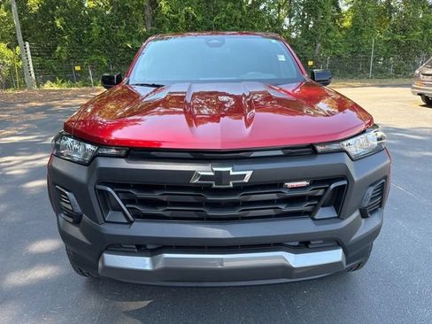 Used 2024 Chevrolet Colorado Trail Boss w/ Advanced Trailering Package AWD/4WD image 8